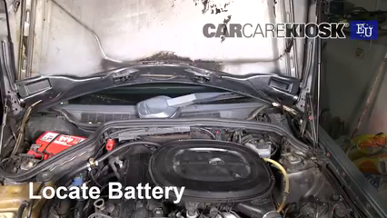 1989 Mercedes-Benz 190E 2.6 2.6L 6 Cyl. Battery Replace